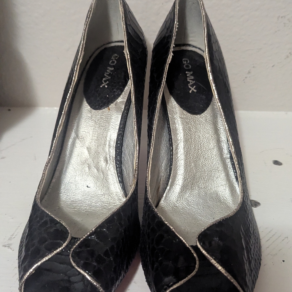 Gomax Black Women's Shoes